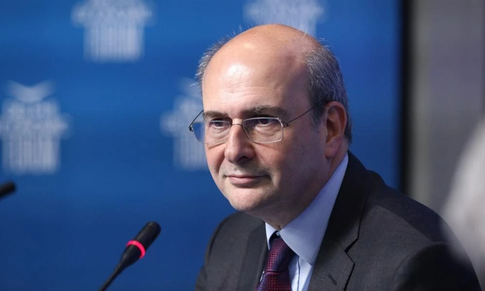Σκληρή κόντρα ΥΠΟΙΚ με φοροτεχνικούς για τις φορολογικές δηλώσεις